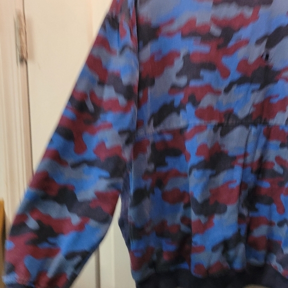 Camouflage Hoodie - Picture 4 of 6
